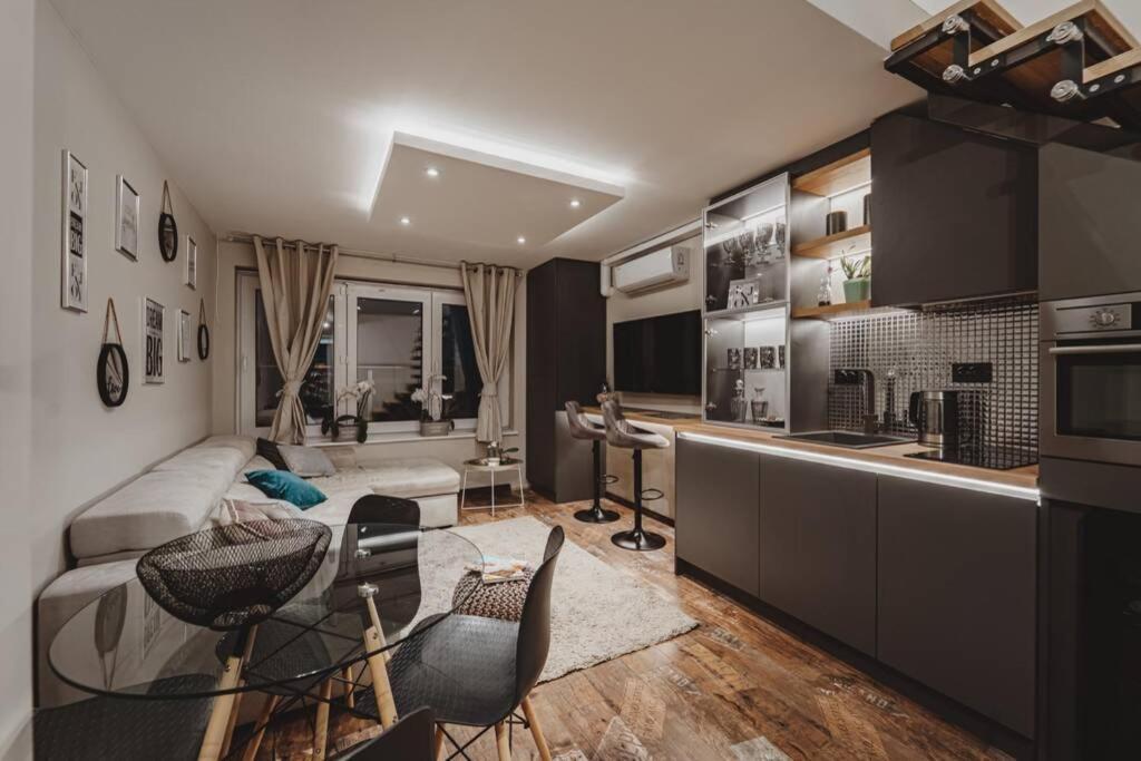 Sunset Apartment Pomorie Buitenkant foto
